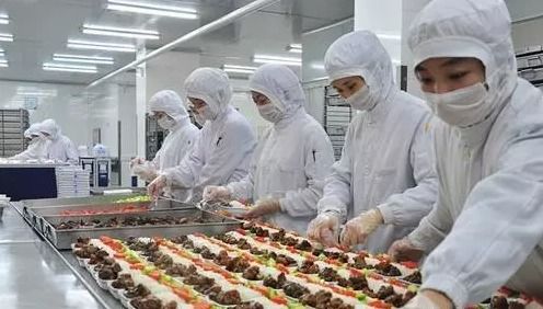 全球最低年薪與勞務分包政策比較 誰在保障勞工權益？